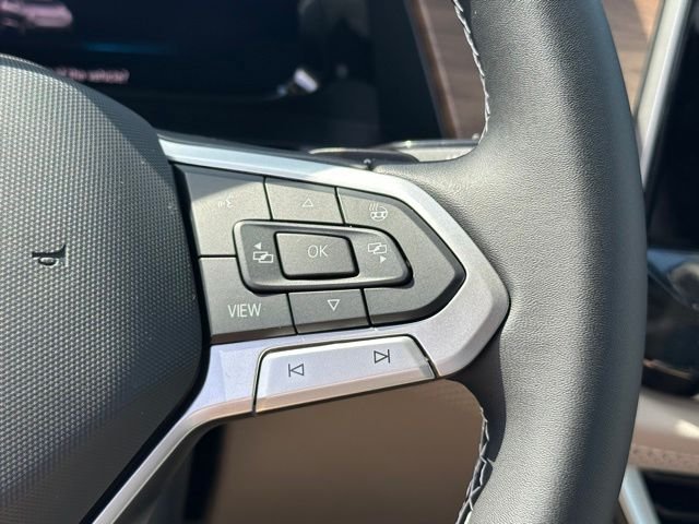New 2026 Pure Gray Volkswagen 2.0T SE w/Technology image 39