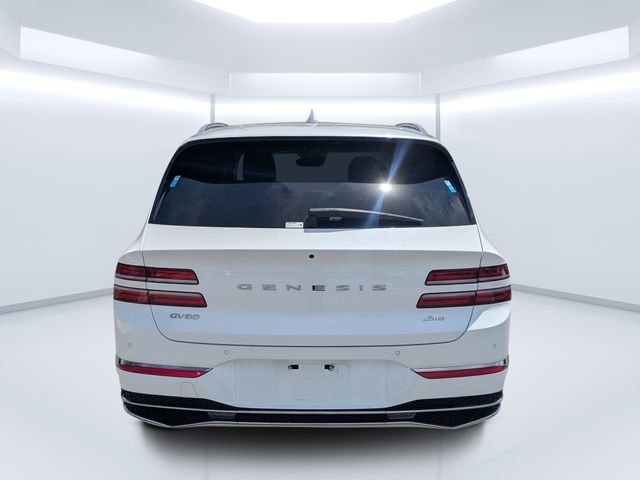 Used 2025 White Genesis 2.5T image 4