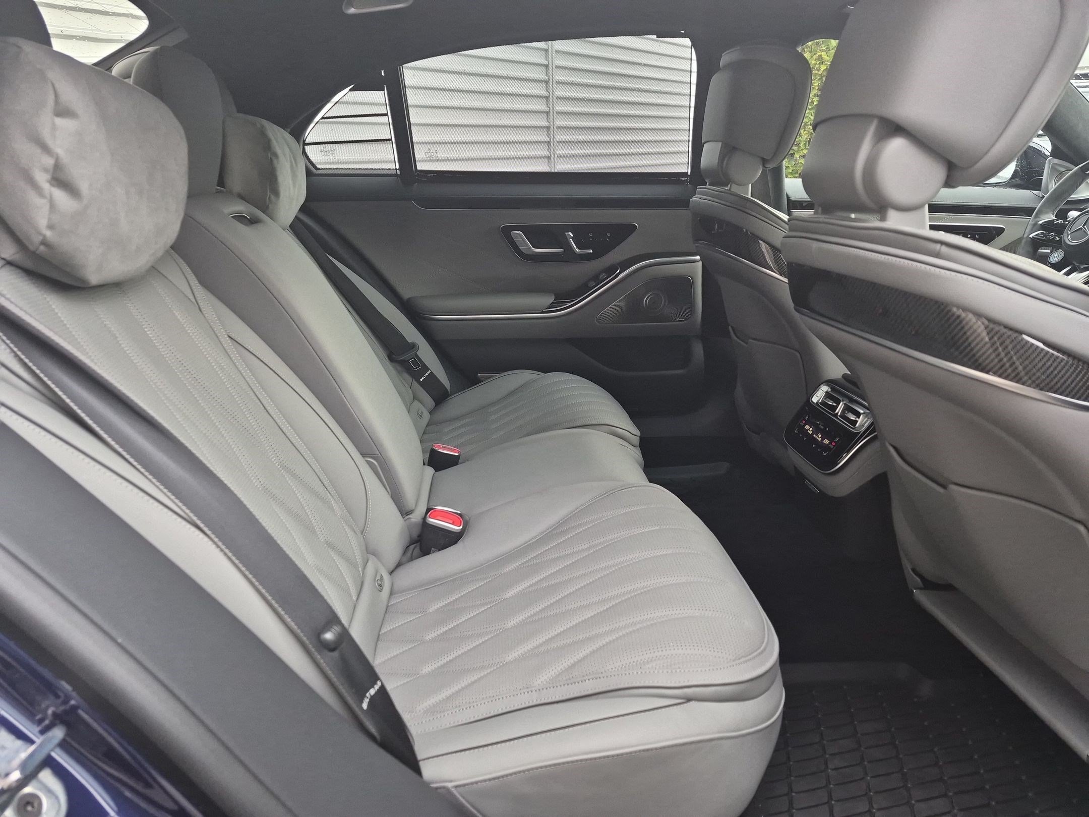 Certified Used 2025 MANUFAKTUR Signature Mystic Blue Metallic Mercedes-Benz AMG® S 63 E image 29