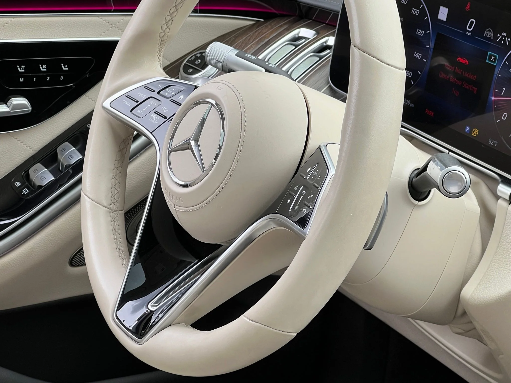 Used 2021 White Mercedes-Benz S 580 image 40