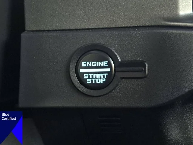 Used 2025 Gray Ford Badlands image 27