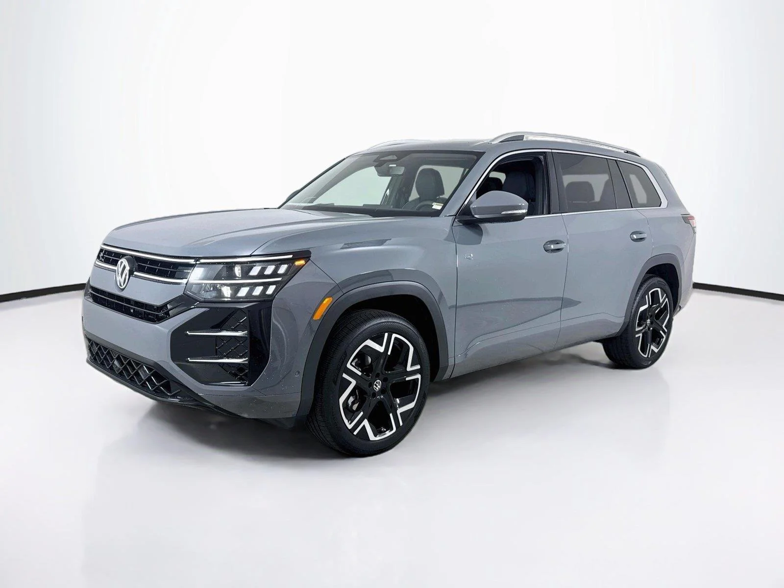 New 2027 Pure Gray Volkswagen SEL Premium R-Line image 1
