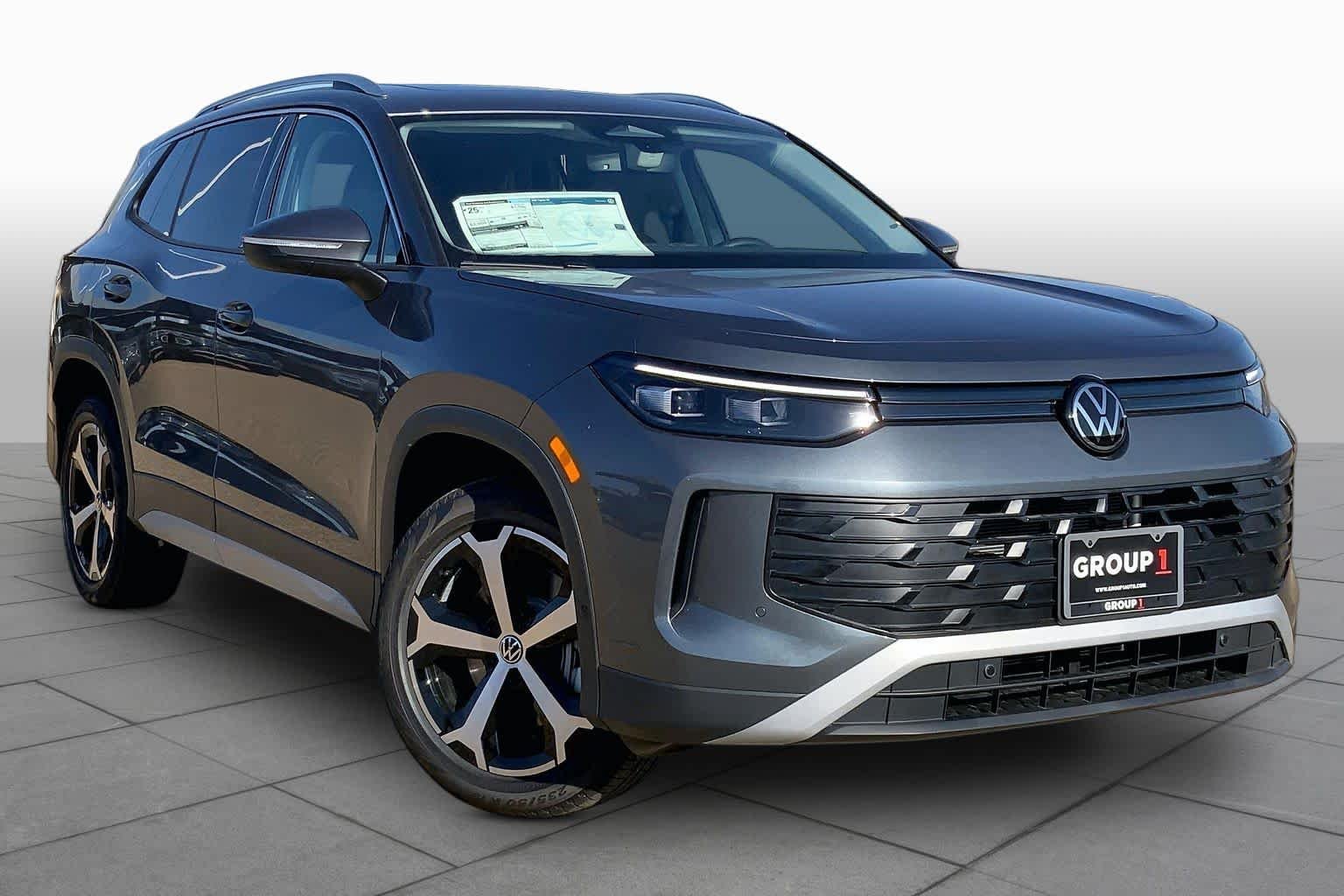 New 2026 Platinum Gray Metallic Volkswagen SE image 2