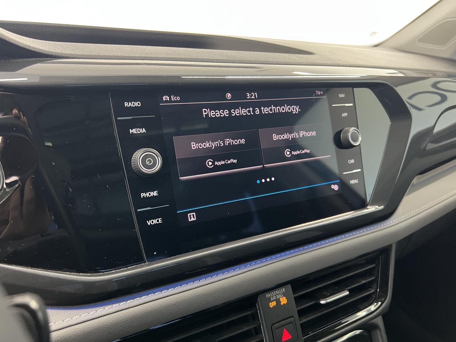 2023 Volkswagen Taos SEL - Photo 16