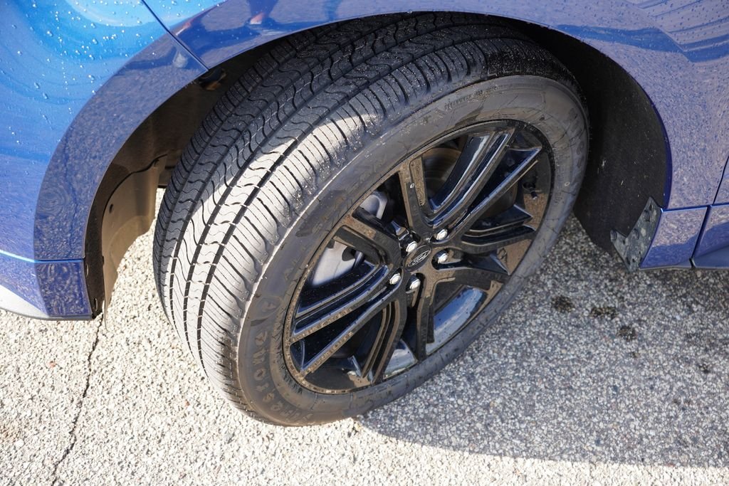 Used 2023 Atlas Blue Metallic Ford ST Line image 13