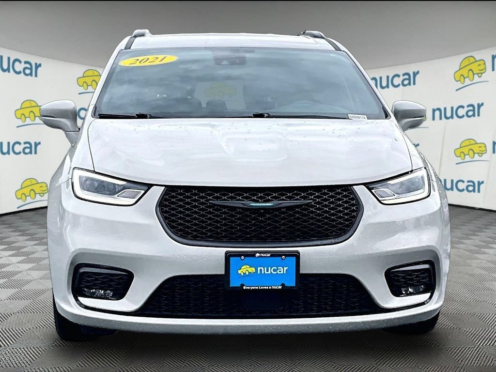 Used 2021 Luxury White Pearlcoat Chrysler Hybrid Touring image 2