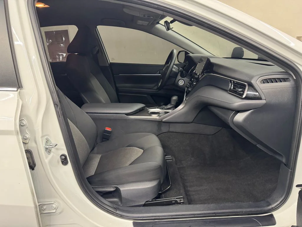 Used 2024 White Toyota LE image 28