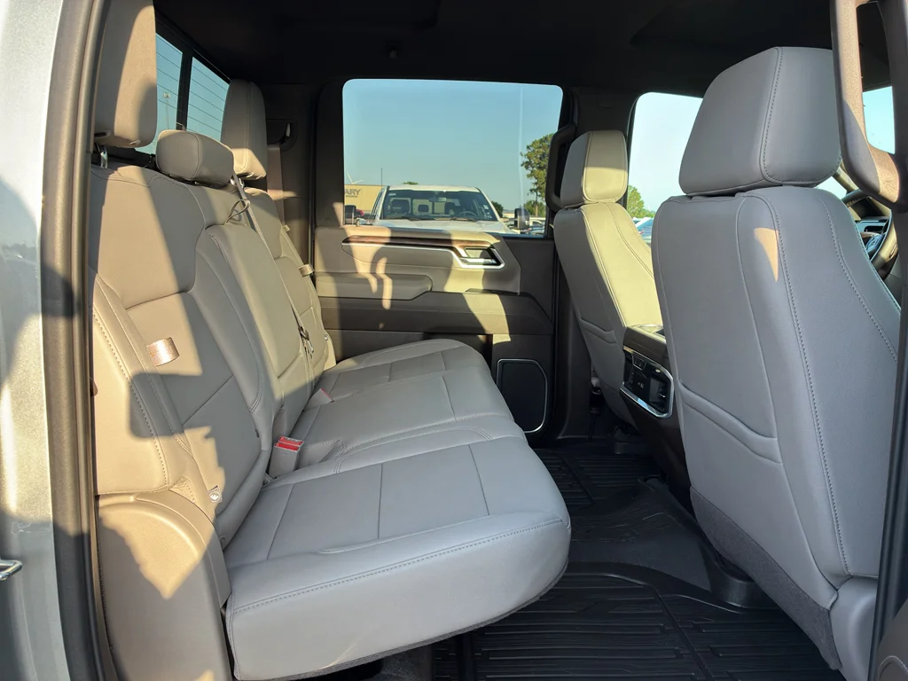Used 2025 Sterling GMC SLT image 17