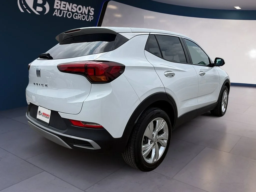 Used 2025 White Buick Preferred image 5