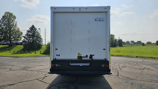 New 2027 Oxford White Ford Base image 4