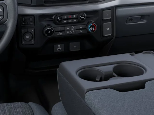 New 2027 White Ford XLT image 15