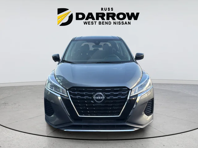 Used 2023 Gray Nissan S image 8