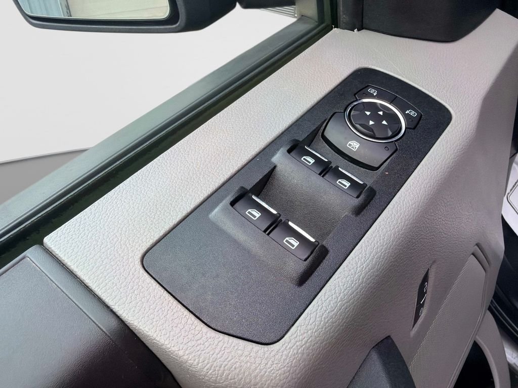 Used 2019 Gray Ford XL image 19