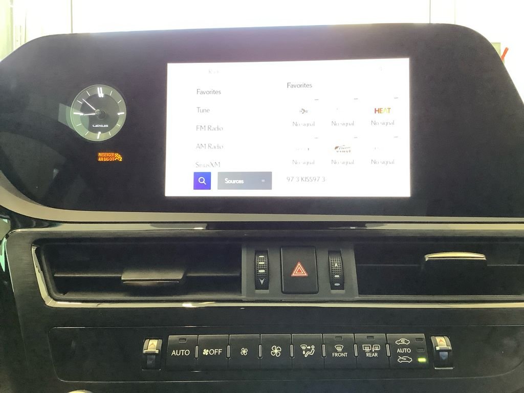 Used 2023 White Lexus 350 image 11