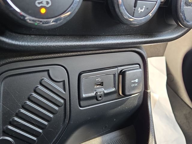 Used 2017 Red Jeep Latitude image 16