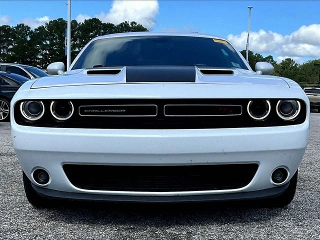 Used 2016 White Dodge R/T image 2