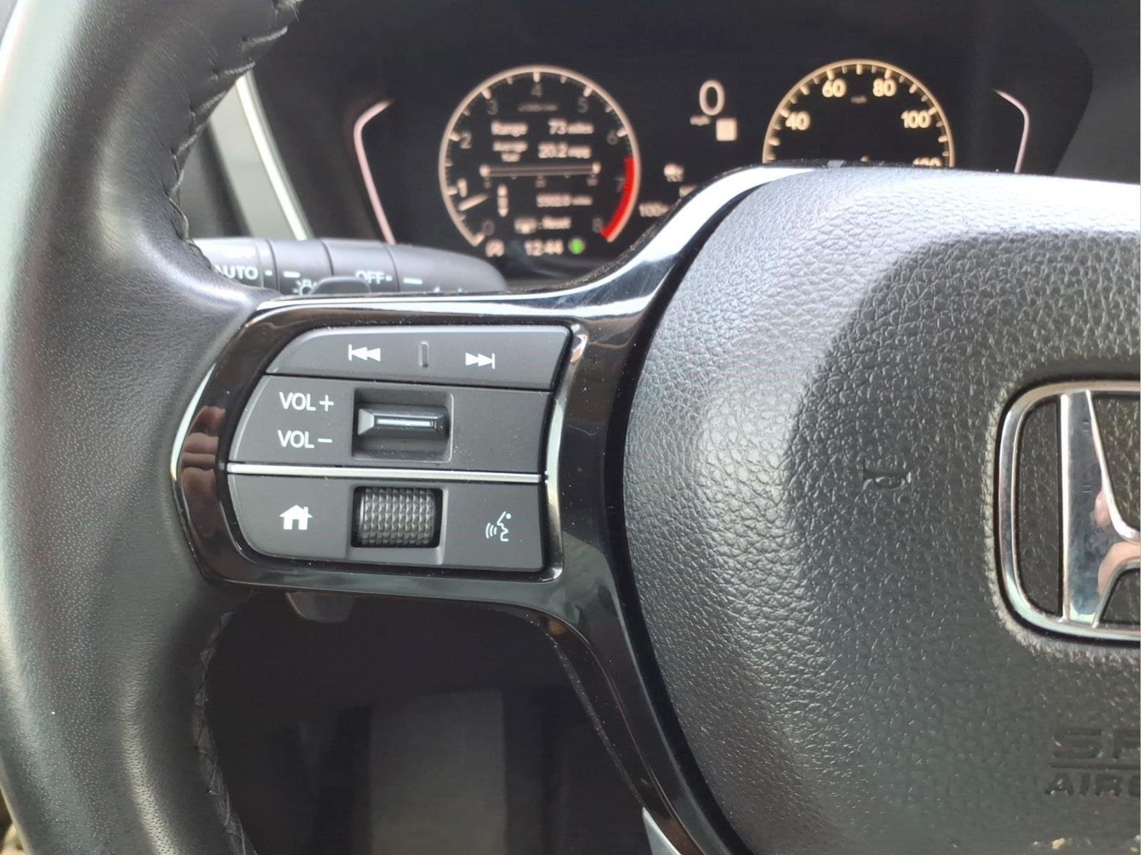Used 2025 Crystal Black Pearl Honda Touring image 21