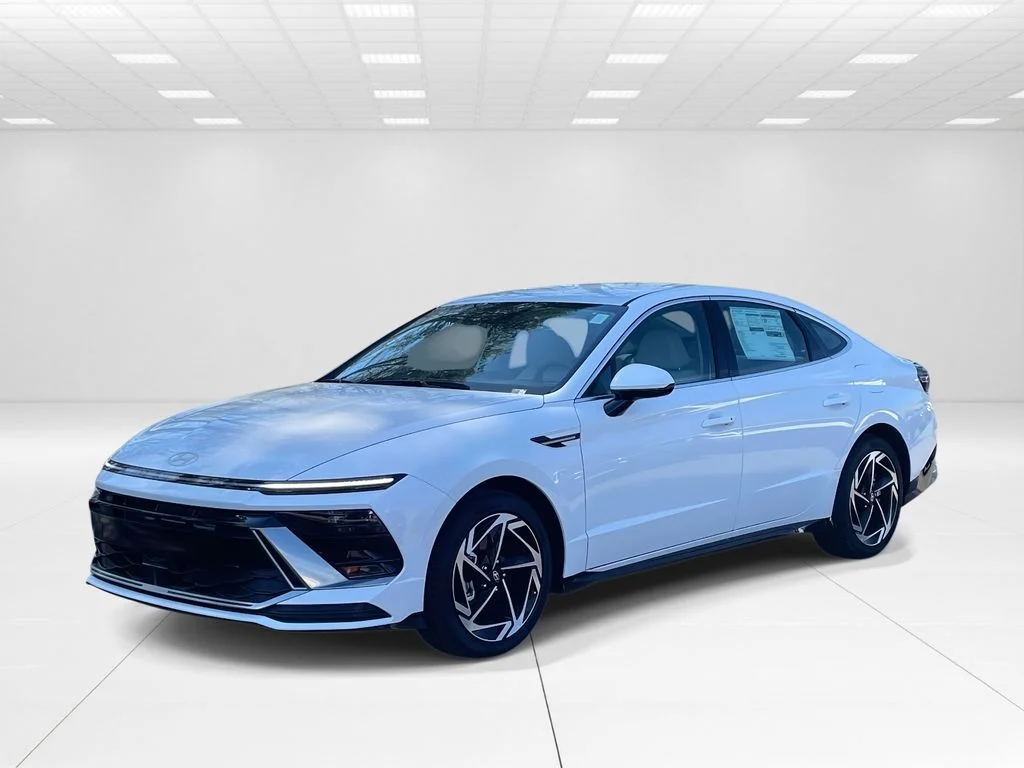 New 2026 White Hyundai SEL Sport image 3