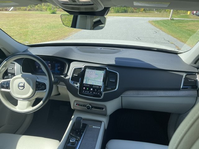 Used 2024 White Volvo Plus Bright Theme image 15