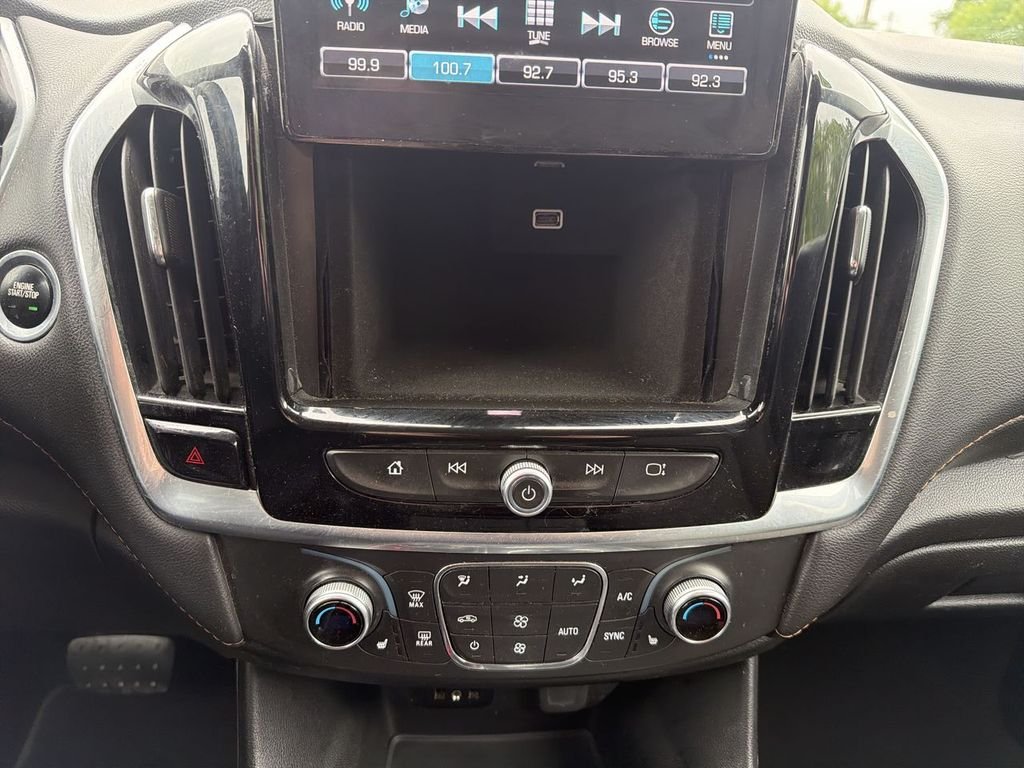 Used 2019  Chevrolet LT image 14