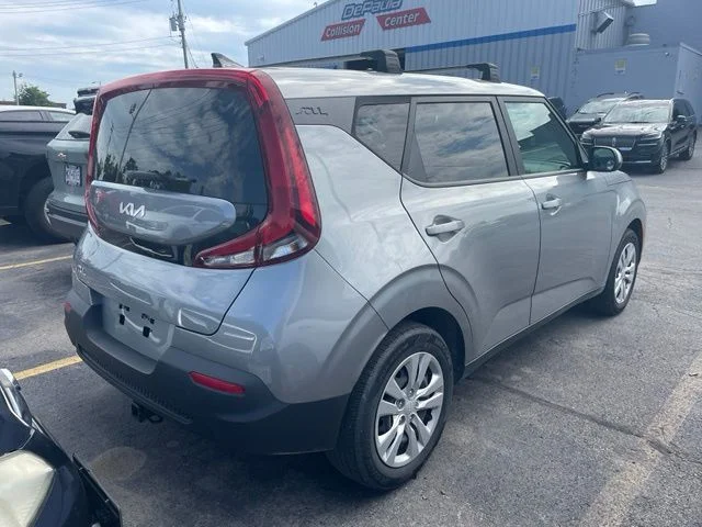 Certified Used 2022 Gray Kia  image 7