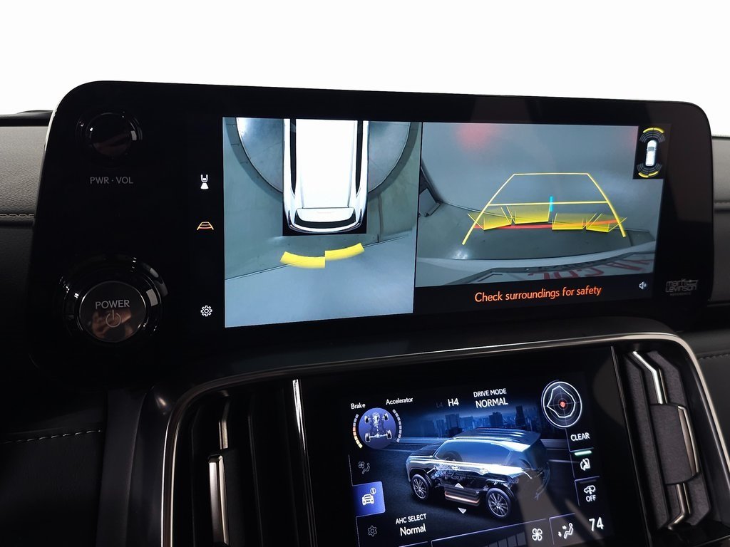 2025 LEXUS LX - Image 30