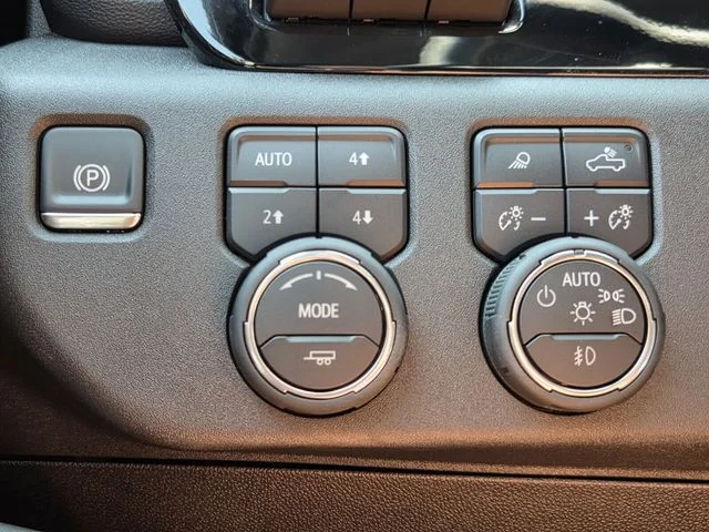 Used 2025 Black Chevrolet LTZ image 22