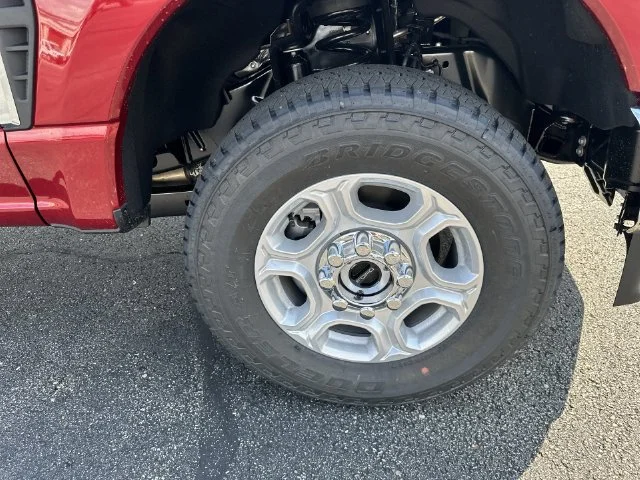 New 2026 Ruby Red Metallic Tinted Clearcoat Ford F-250® XLT image 19