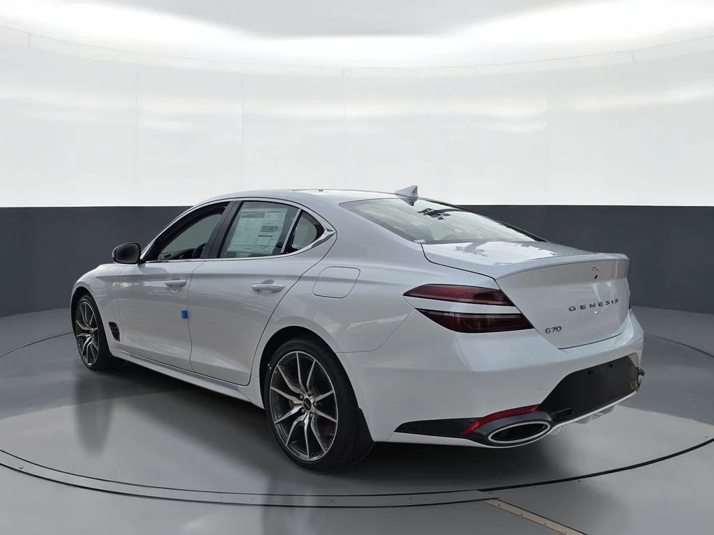 New 2026 White Genesis 2.5T image 4