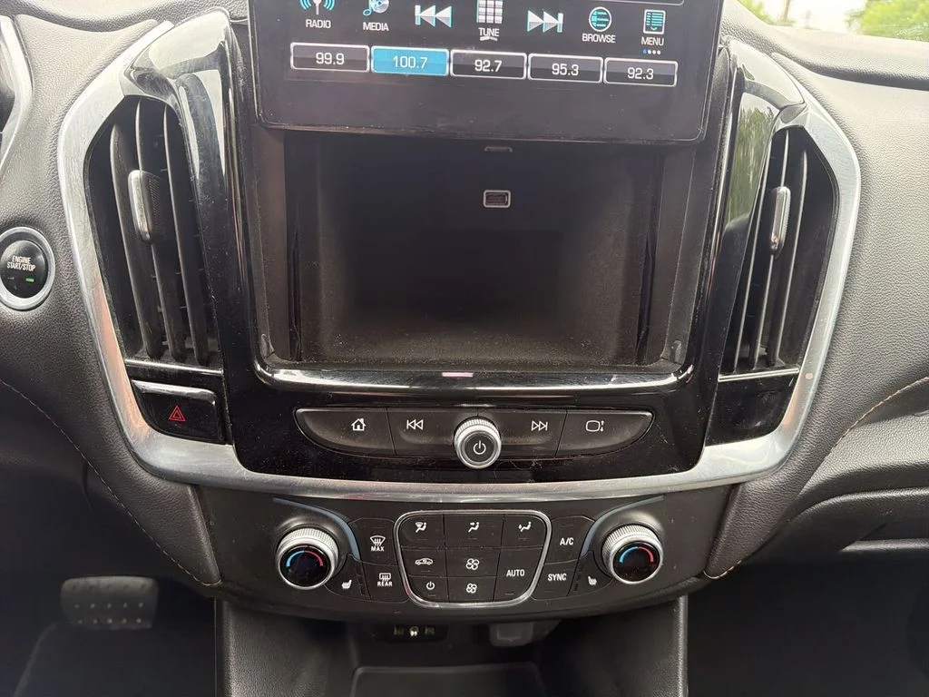 Used 2019  Chevrolet LT image 14