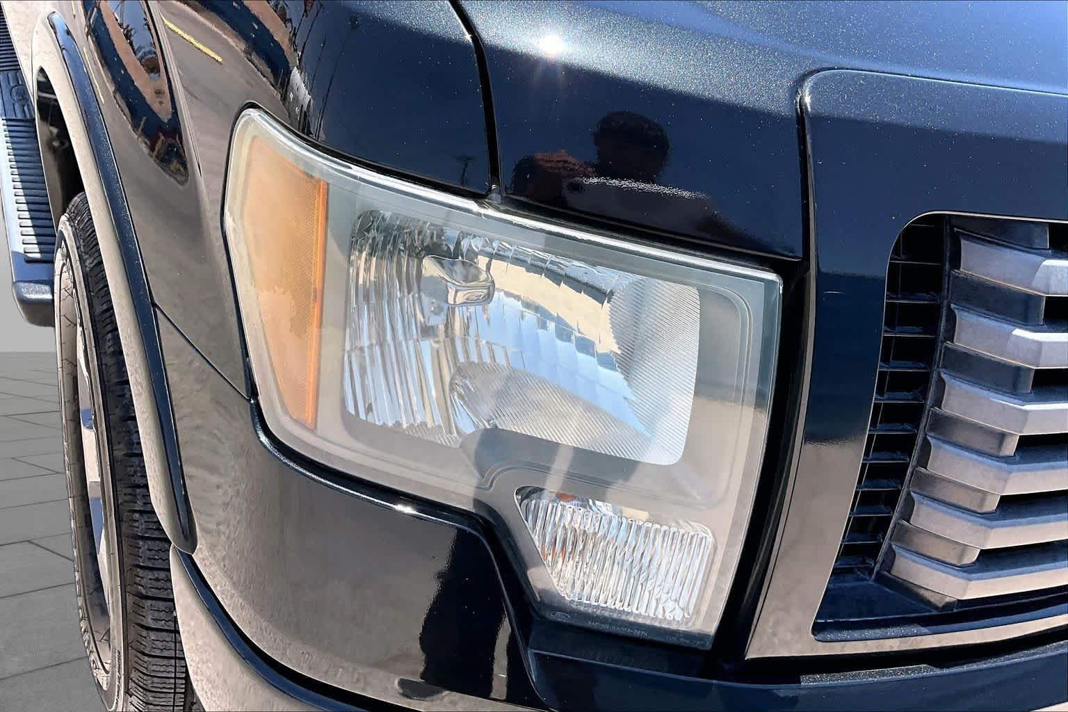 Used 2010 Tuxedo Black Ford XLT image 24