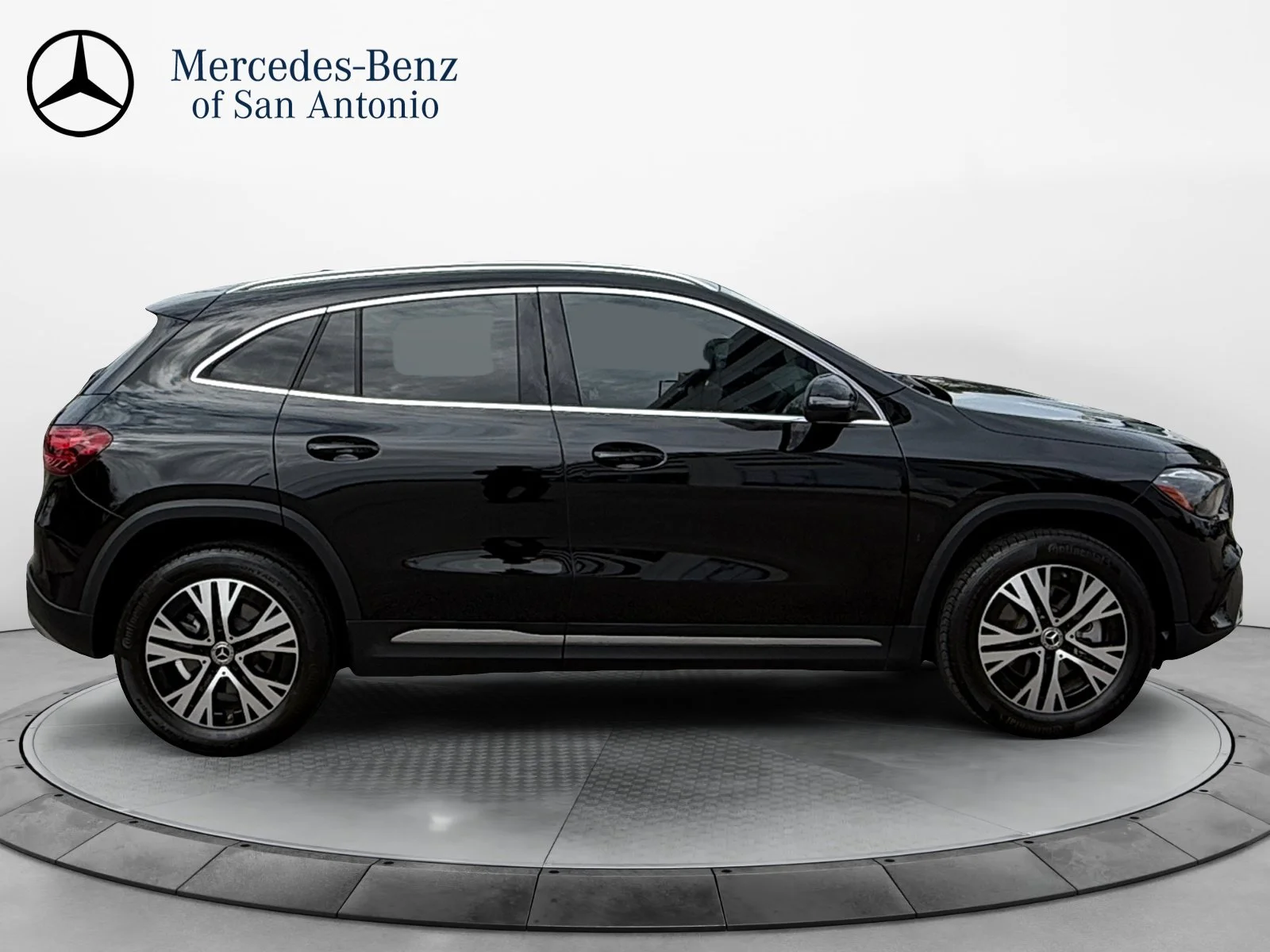 Certified Used 2025 Black Mercedes-Benz GLA 250 image 8