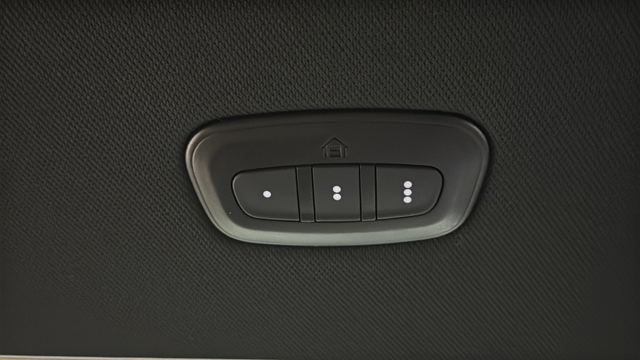Used 2024 Diamond Black Crystal Pearlcoat Jeep Series II image 32