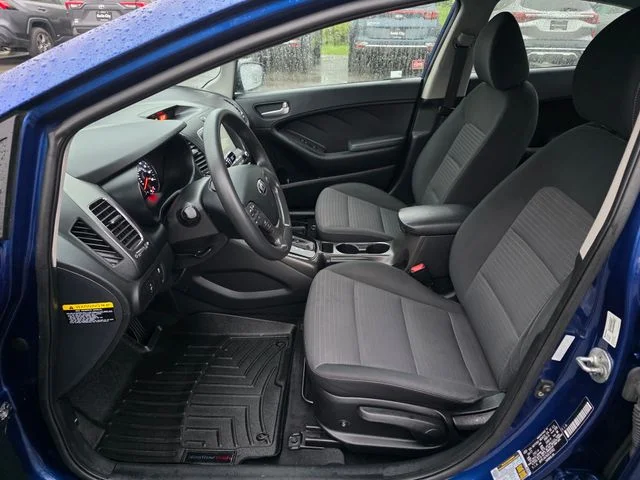 Used 2018 Deep Sea Blue Kia LX image 15