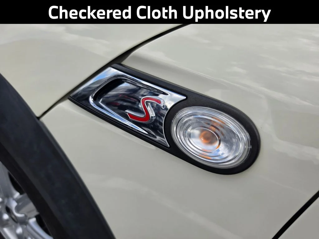 Used 2015 White MINI Base image 11