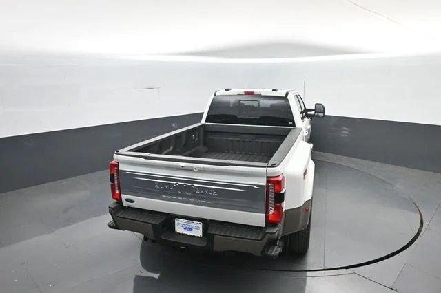 New 2026 Star White Metallic Tri-Coat Ford F-350® King Ranch® image 32