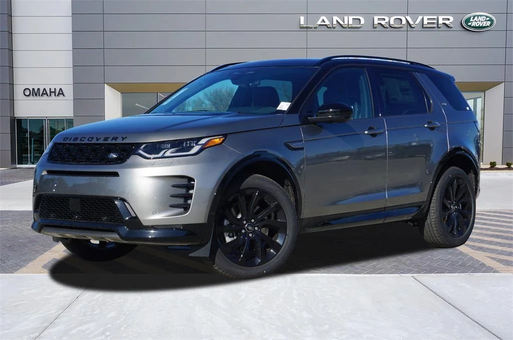 2025 Land Rover Discovery Sport 2.0 Dynamic SE's photo