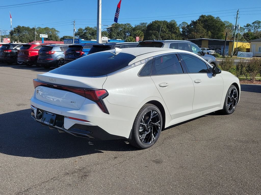 New 2026 White Kia GT-Line image 6
