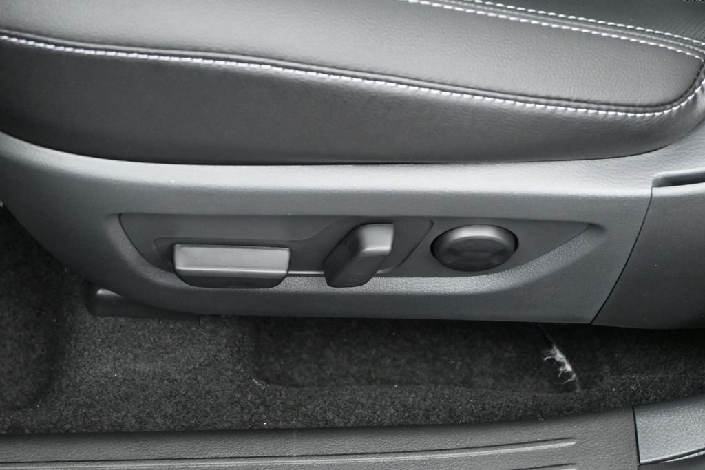 New 2026 Wind Chill Pearl Mazda Preferred AWD image 8