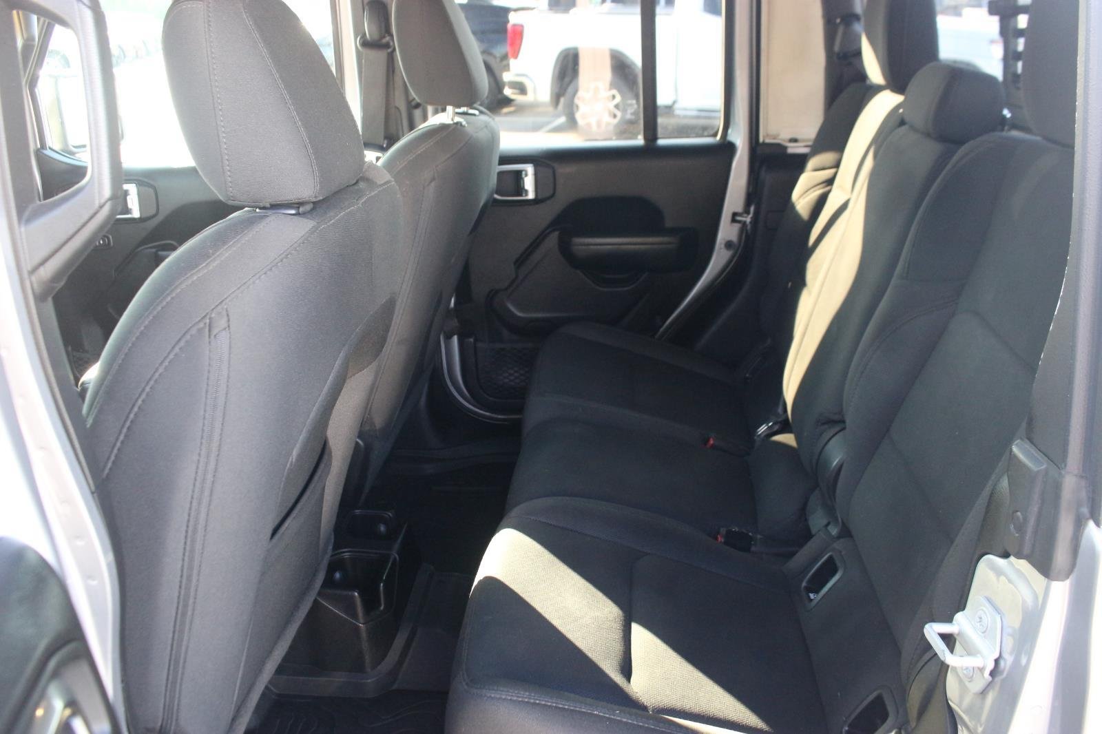 Used 2020 Silver Jeep Sport S image 29