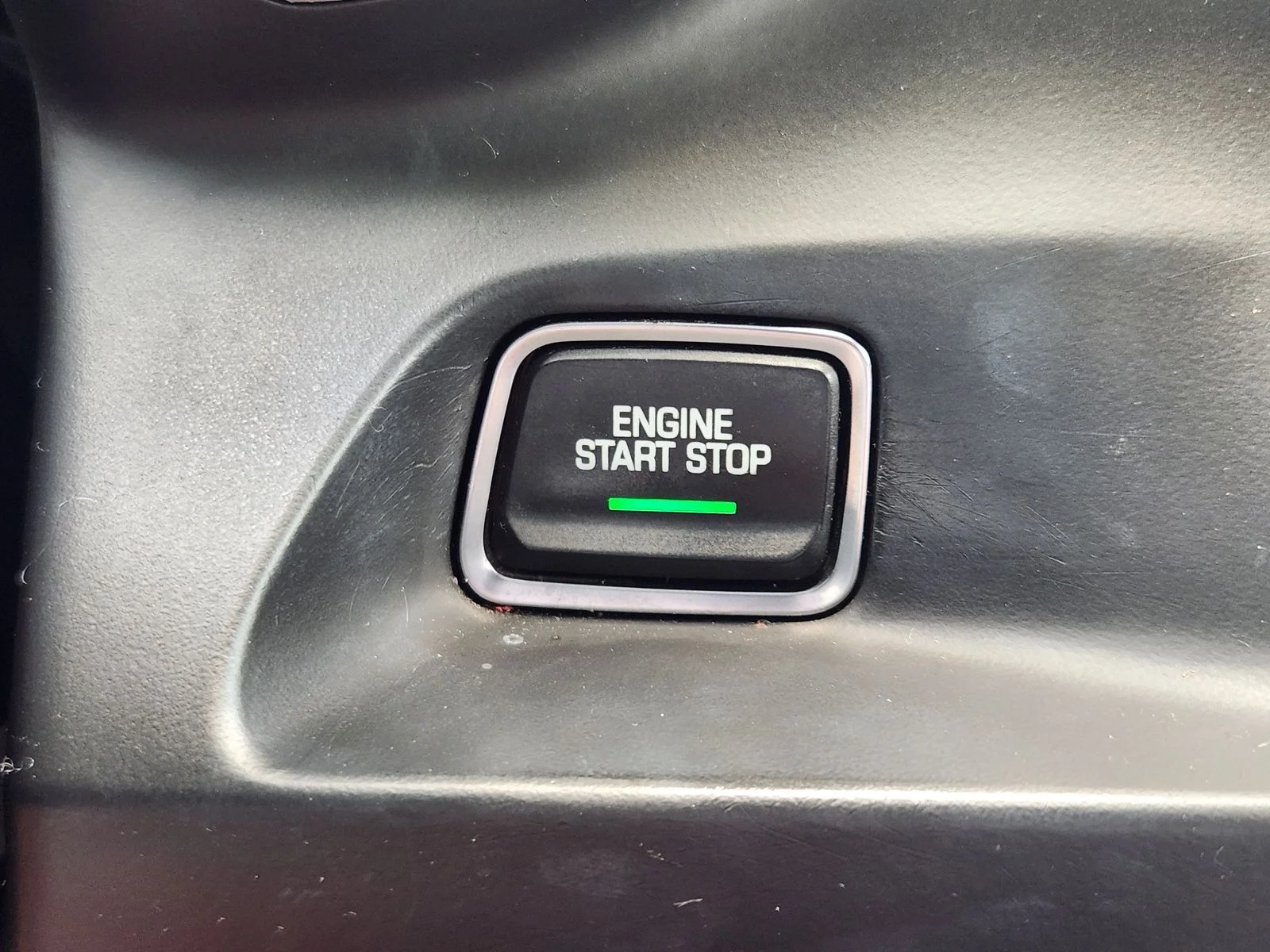 Used 2017 White Chevrolet 2LT image 21