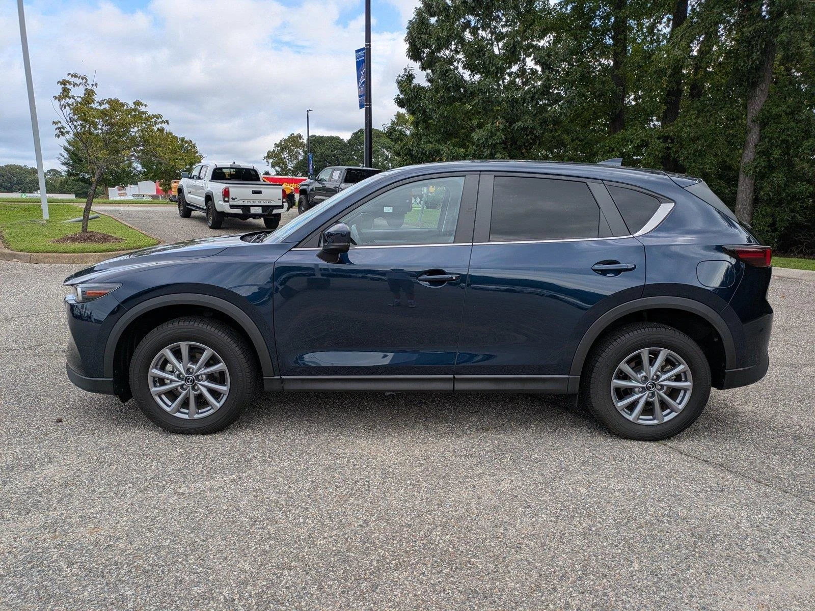Used 2023 Eternal Blue Mica Mazda 2.5 S Select Package image 7