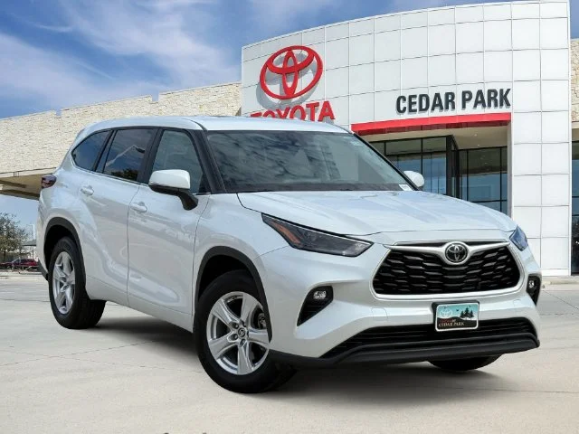 2025 Toyota Highlander LE