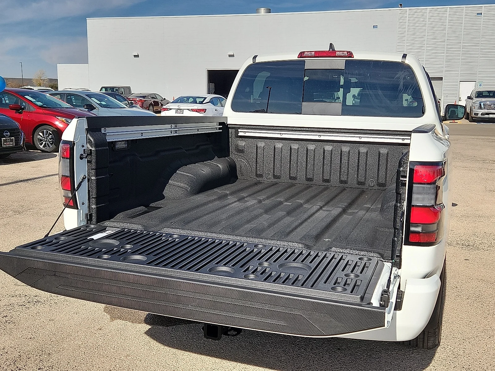 New 2026 QAK Glacier WH Nissan SV 4x2 Crew Cab 6 ft. box 139.8 in. WB image 9