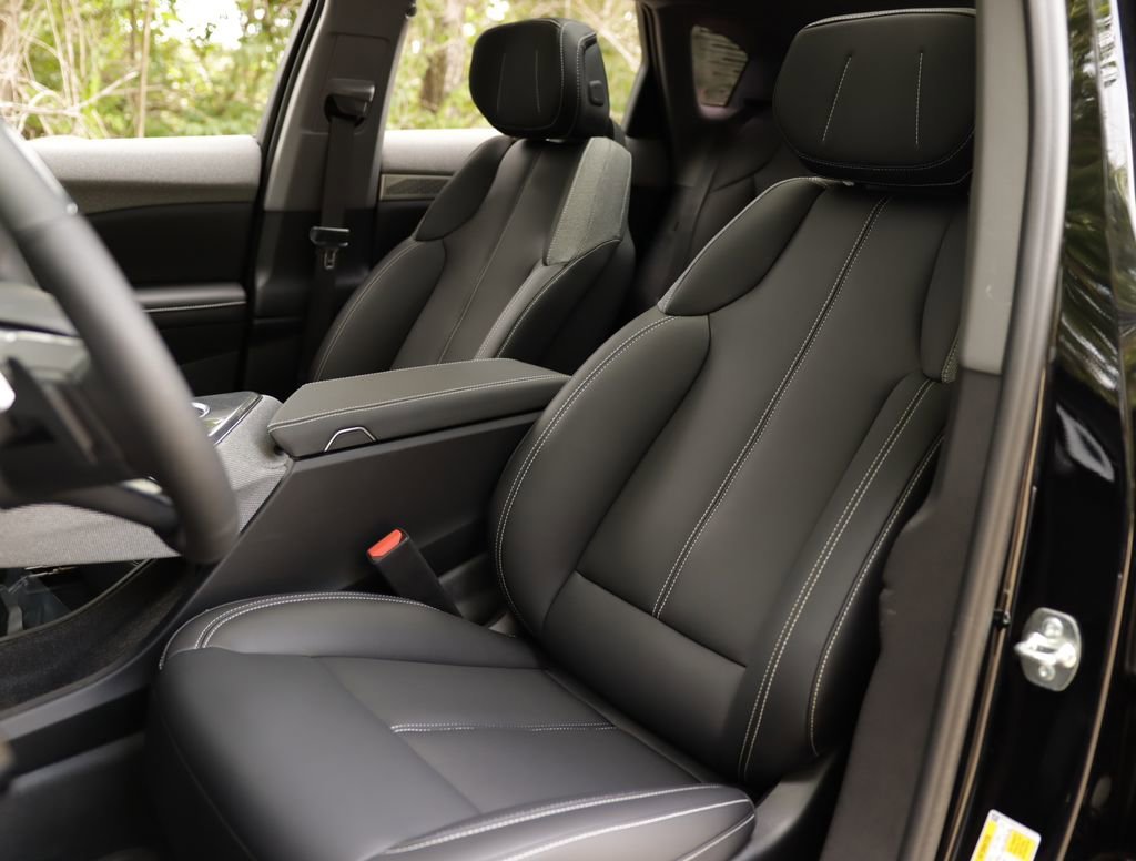 2026 Cadillac OPTIQ Sport - Photo 24