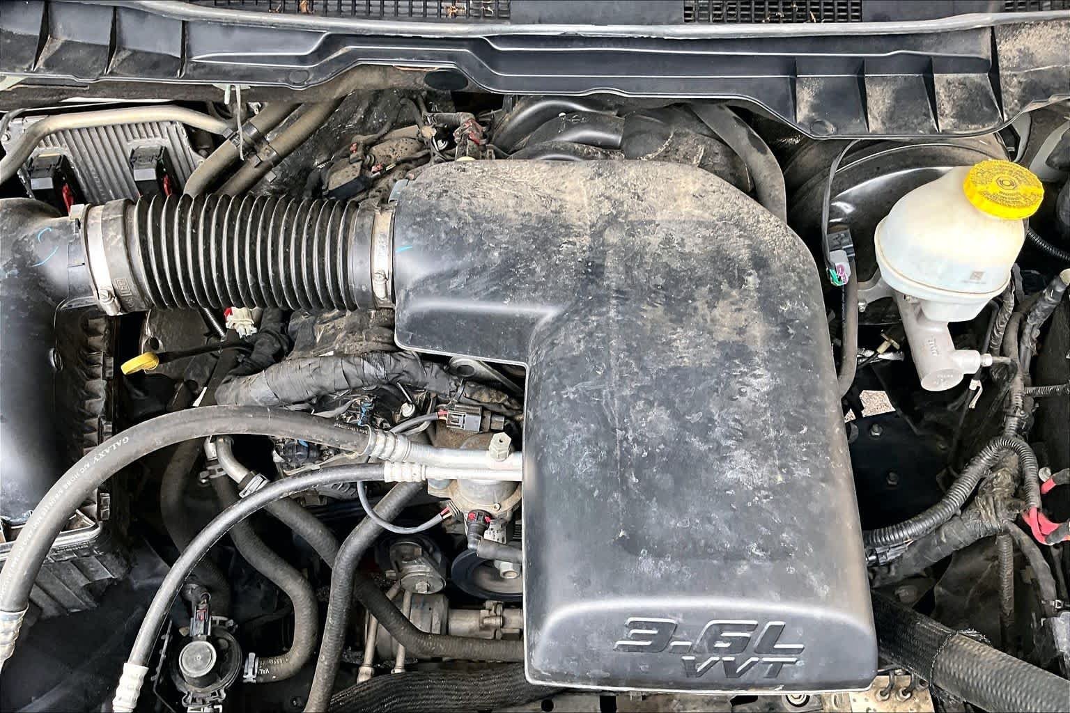 Used 2021 Billet Silver Metallic Clearcoat Ram Tradesman image 33