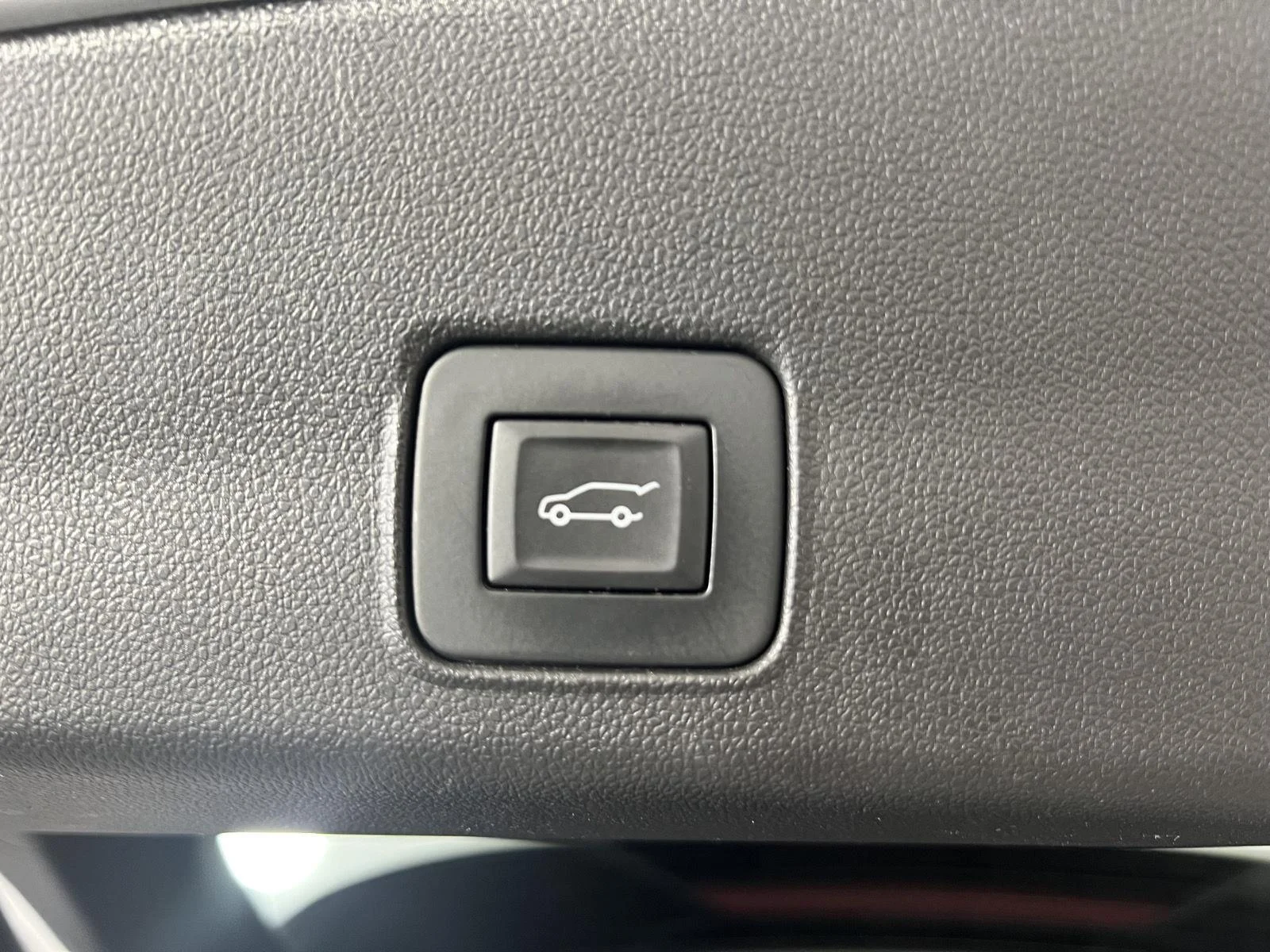 Used 2024 Summit White Chevrolet RS image 20