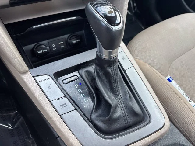 Used 2018 Phantom Black Hyundai Value Edition image 29