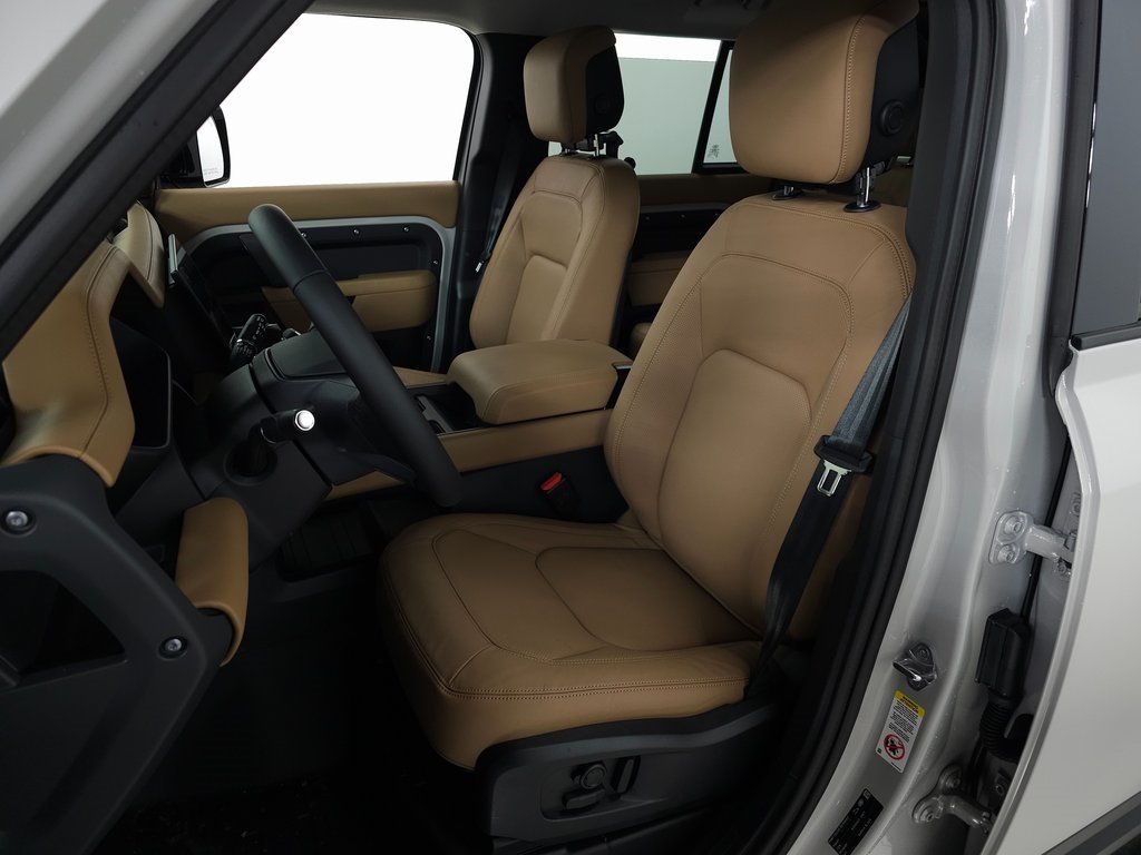 2026 LAND ROVER DEFENDER - Image 13