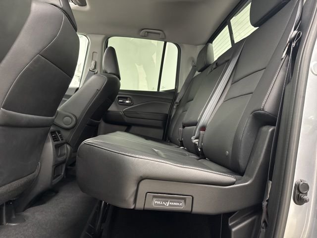 Used 2023 Silver Honda RTL image 19